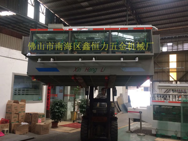 12米不锈钢锅片蚀刻机出货！
